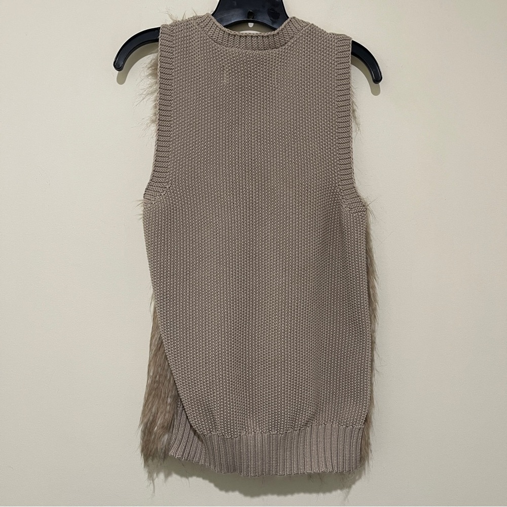 Sebby Collection Faux Fur Vest - Picture 5 of 6
